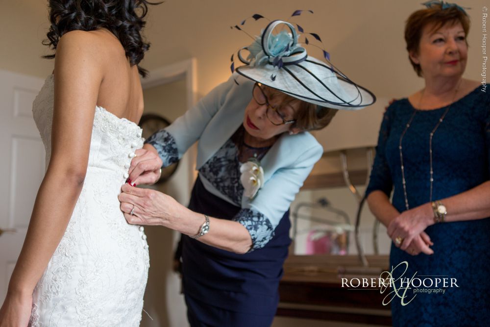 Froyle Park wedding photography Surrey bridal preps