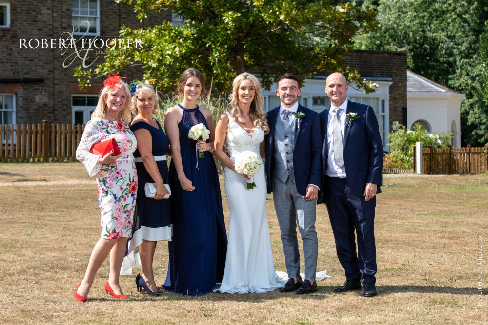 0818-SMLS-0237 Formal group wedding photos