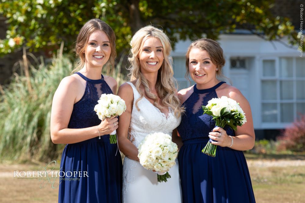 0818-SMLS-0244 Bride and bridesmaids