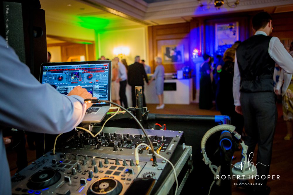 DJ laptop